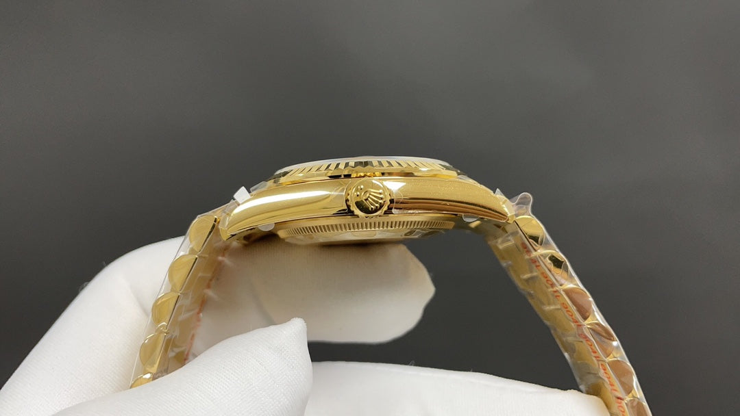 Day-Date 36 Yellow Gold mit Turquoise Dial and Diamond-Set Roman Numerals