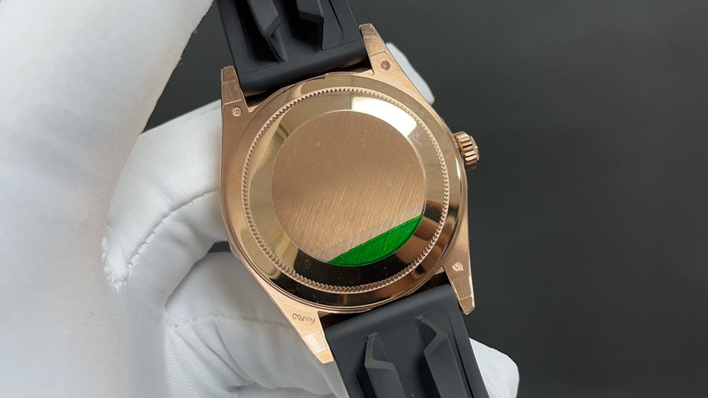 Sky-Dweller rose goud met zwarte Oysterflex-band