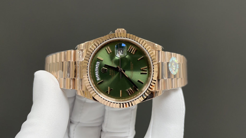 Day-Date 40 - 228235 Everose goud met olijfgroene wijzerplaat