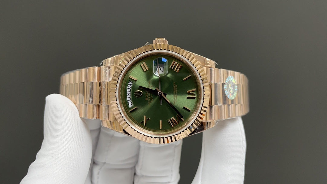 Day-Date 40 - 228235 Everose goud met olijfgroene wijzerplaat