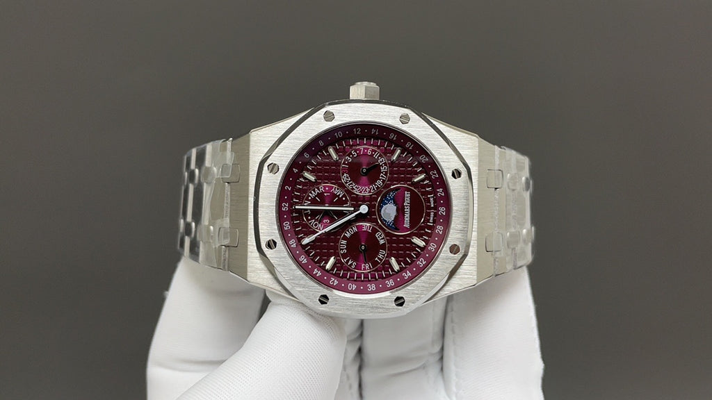 Royal Oak Perpetual Calendar - witgoud met bordeauxrode wijzerplaat