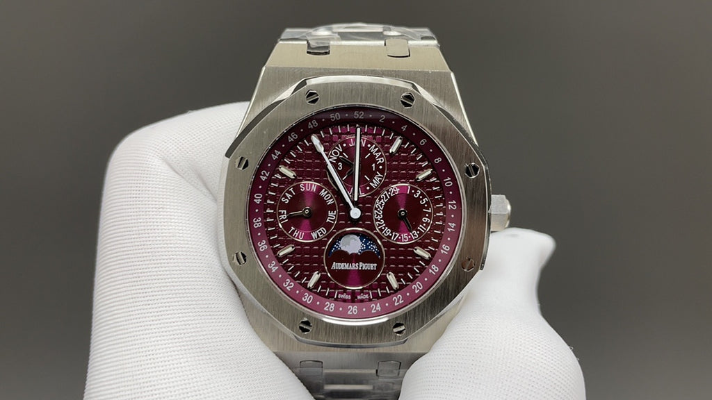 Royal Oak Perpetual Calendar - witgoud met bordeauxrode wijzerplaat