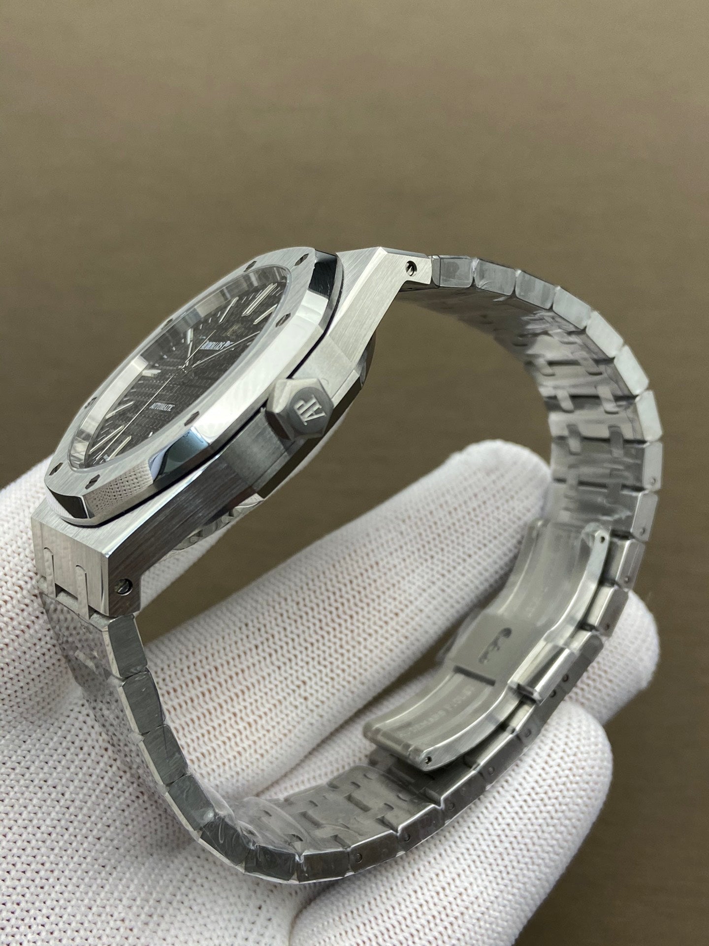 Royal Oak - met zwarte wijzerplaat