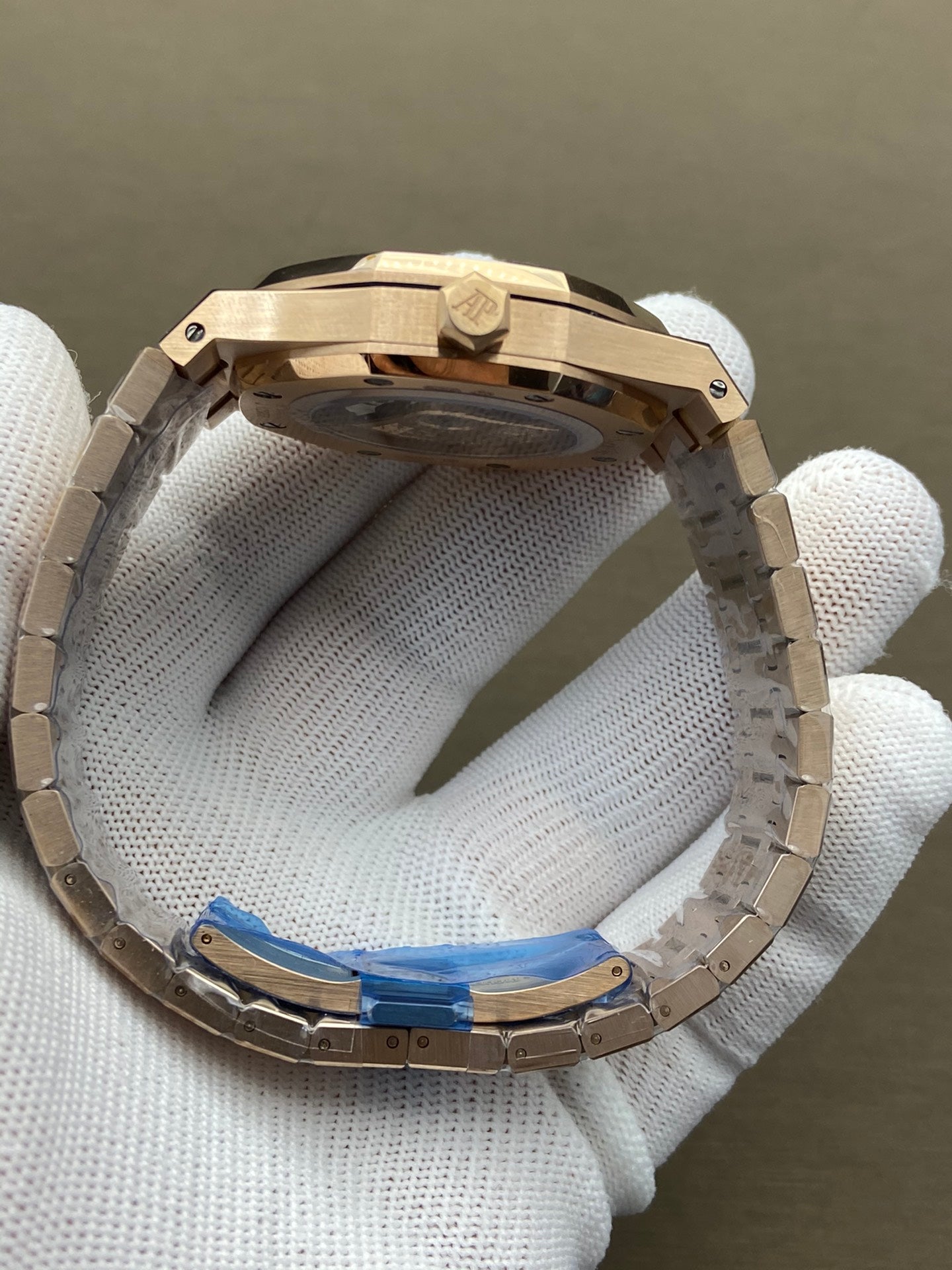 Royal Oak - roségoud met een witte 'Tapisserie' wijzerplaat.
